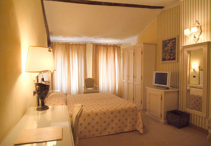 Hotel Porta San Mamolo Bolonha Quarto foto