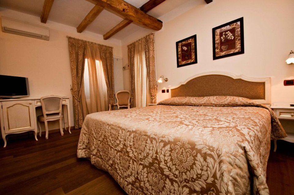 Hotel Porta San Mamolo Bolonha Quarto foto
